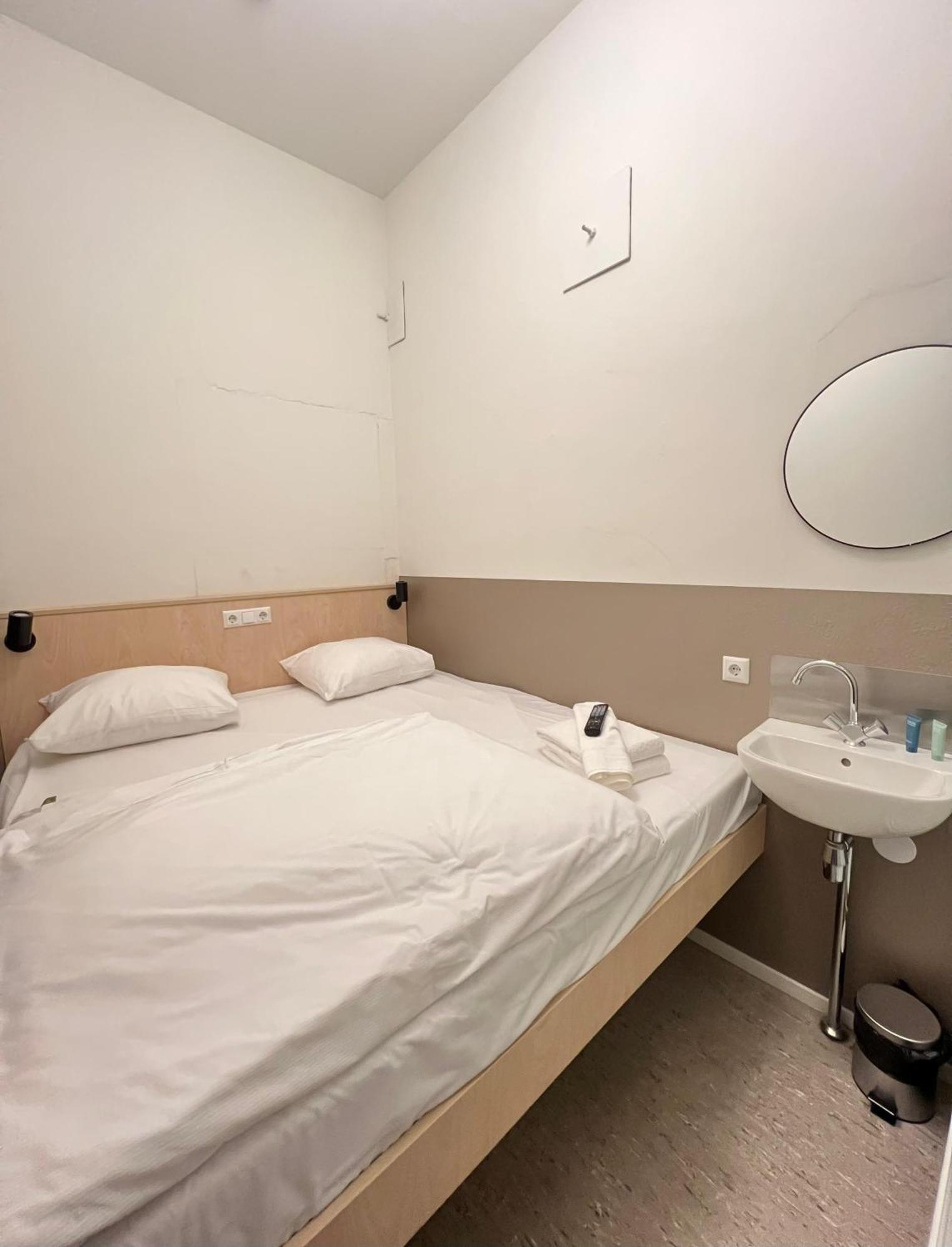 Stadsherberg Ald Weishoes - Hostel Venlo Extérieur photo